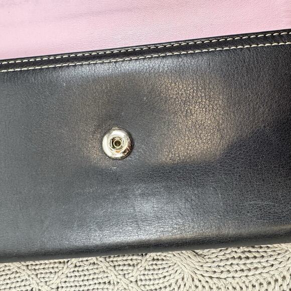 Coach Women’s Black Leather Trifold Wallet with Silver Hardware - Picture 6 of 9